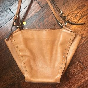 Camel leather shoulder bag